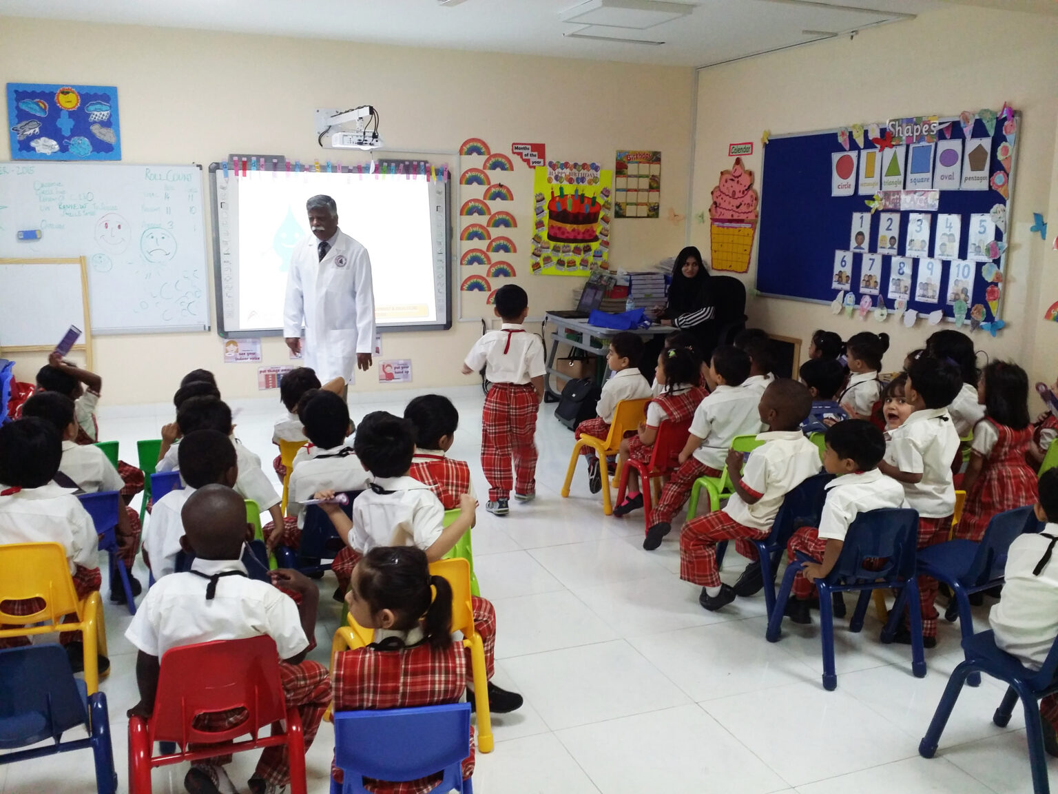 Makkah_Pharma_Hand_Wash_Day_at_School_Ajman_01-1536x1152 Makkah_Pharma_Hand_Wash_Day_at_School_Ajman_01-1536x1152